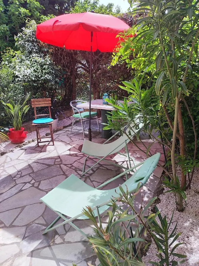 Apartment Spacieux Studio Avec Jardin Six-Fours-les-Plages France